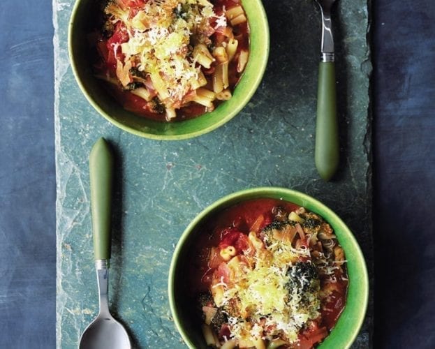 Pasta and chickpea soup