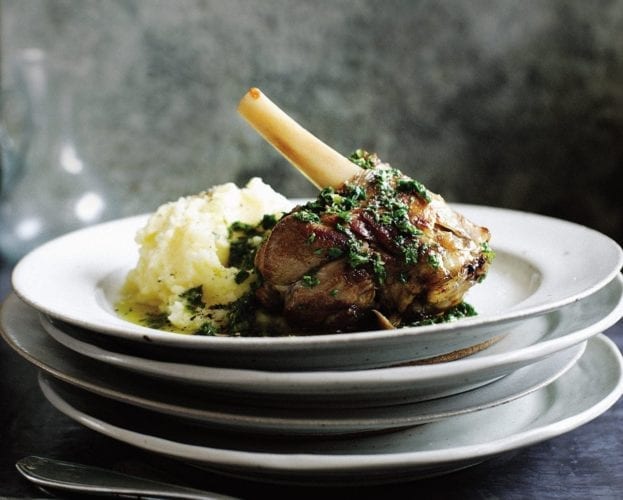 Braised lamb shanks with lemon, garlic and parsley