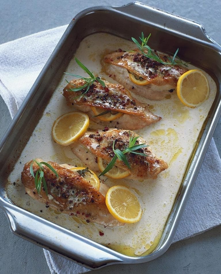 Chicken breasts with lemon and tarragon sauce