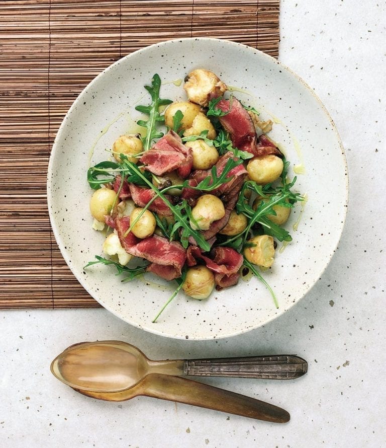 Seared steak and rocket salad