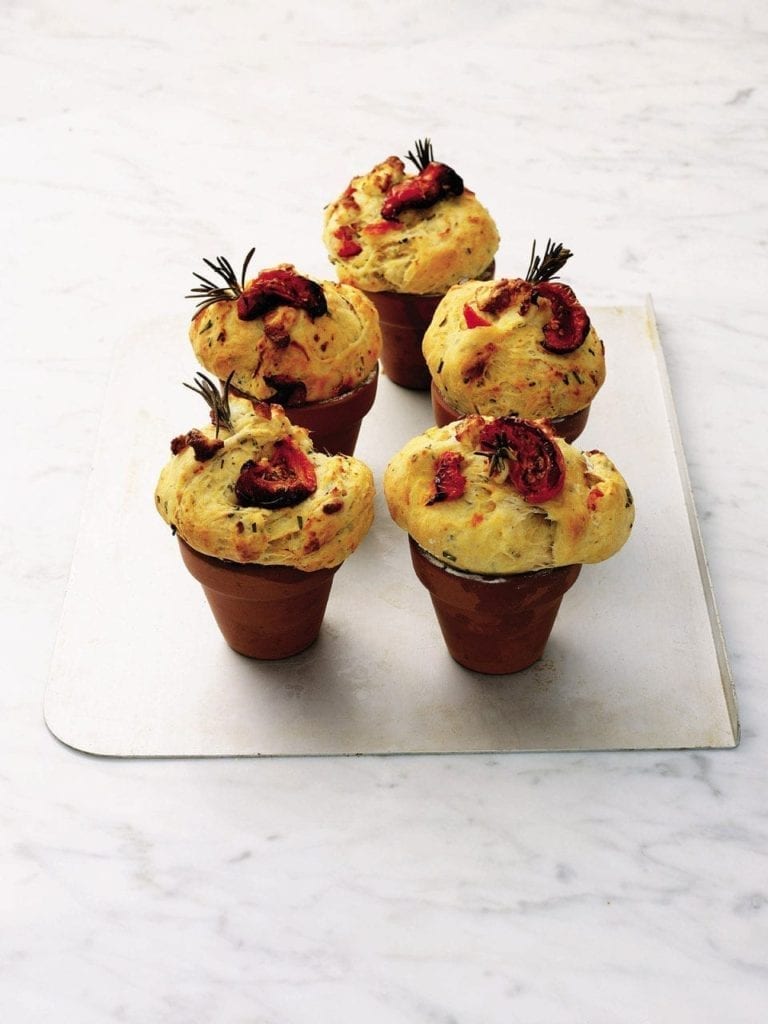 Feta, tomato and rosemary flowerpot bread