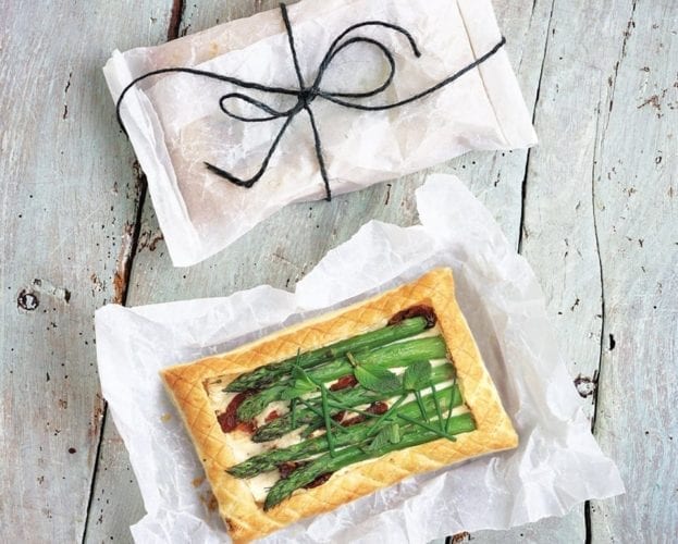 Asparagus and ricotta tarts