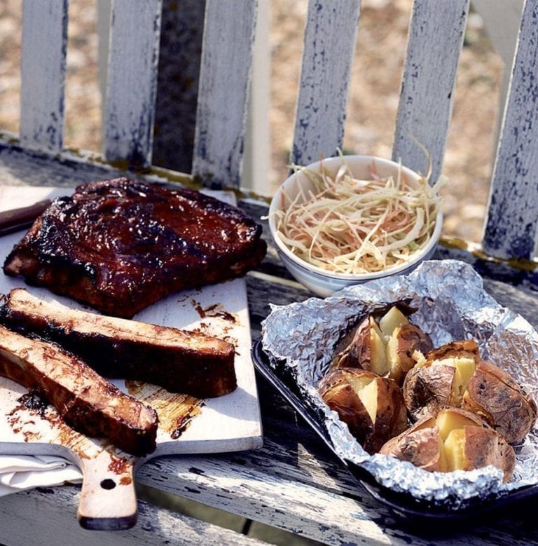 Pork ribs with a sweet and spicy glaze