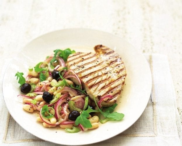 Tuna and bean salad with mustard dressing