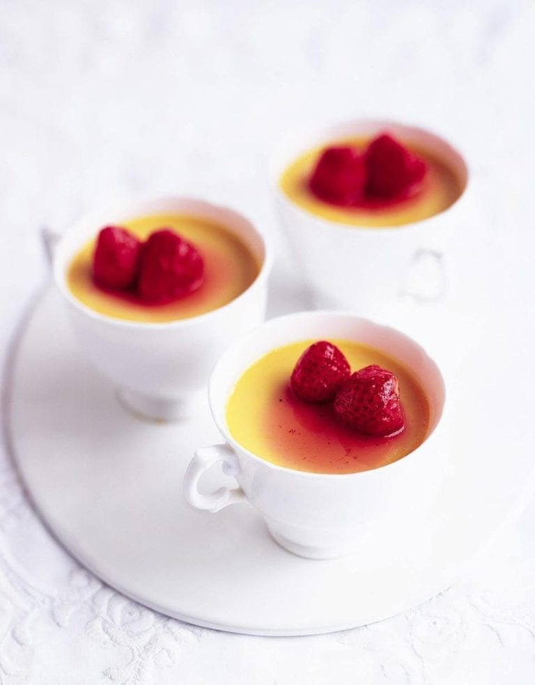 Baileys cream with strawberries