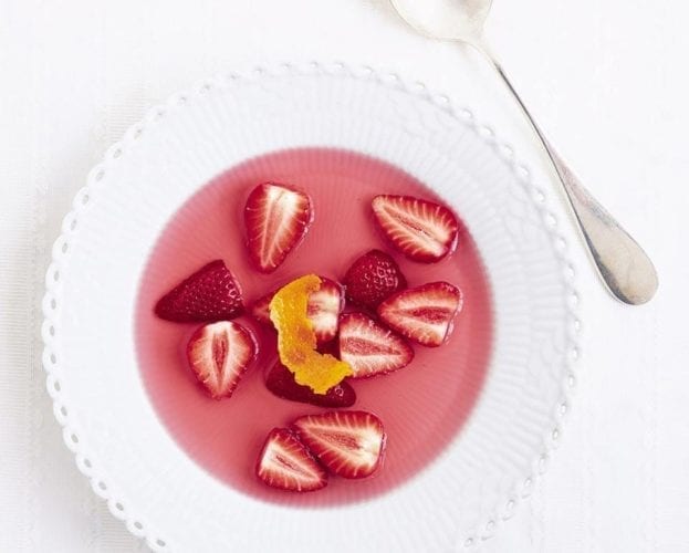 Strawberry soup