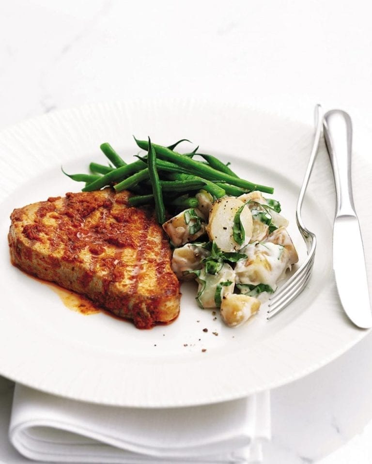 Pesto tuna with potato salad