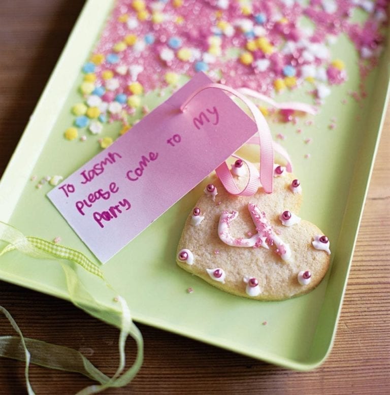 Vanilla cookie party invitations