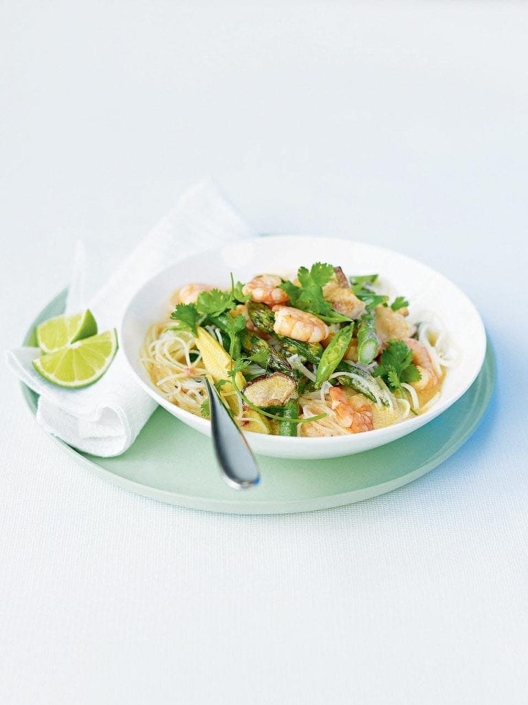 Quick prawn laksa