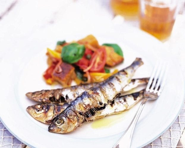 Roasted tomato and sardine salad