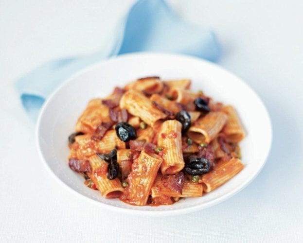 Rigatoni with red pesto