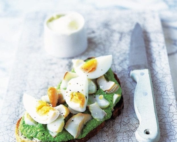 Kedgeree and pea purée on toast