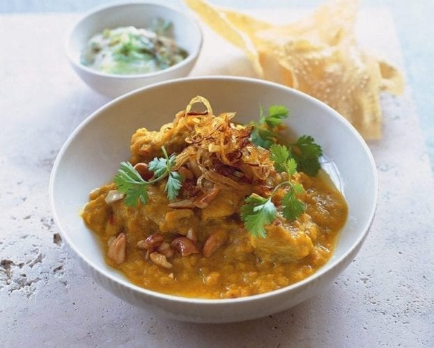 Methi chicken with lentils and coriander