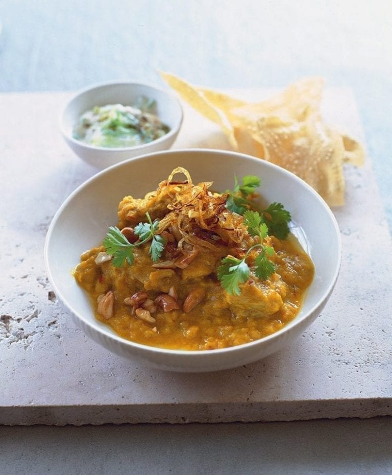 Methi chicken with lentils and coriander