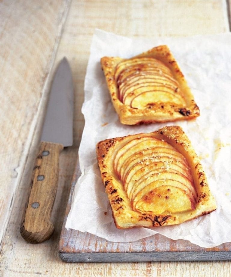 Apple and grana padano tartlets