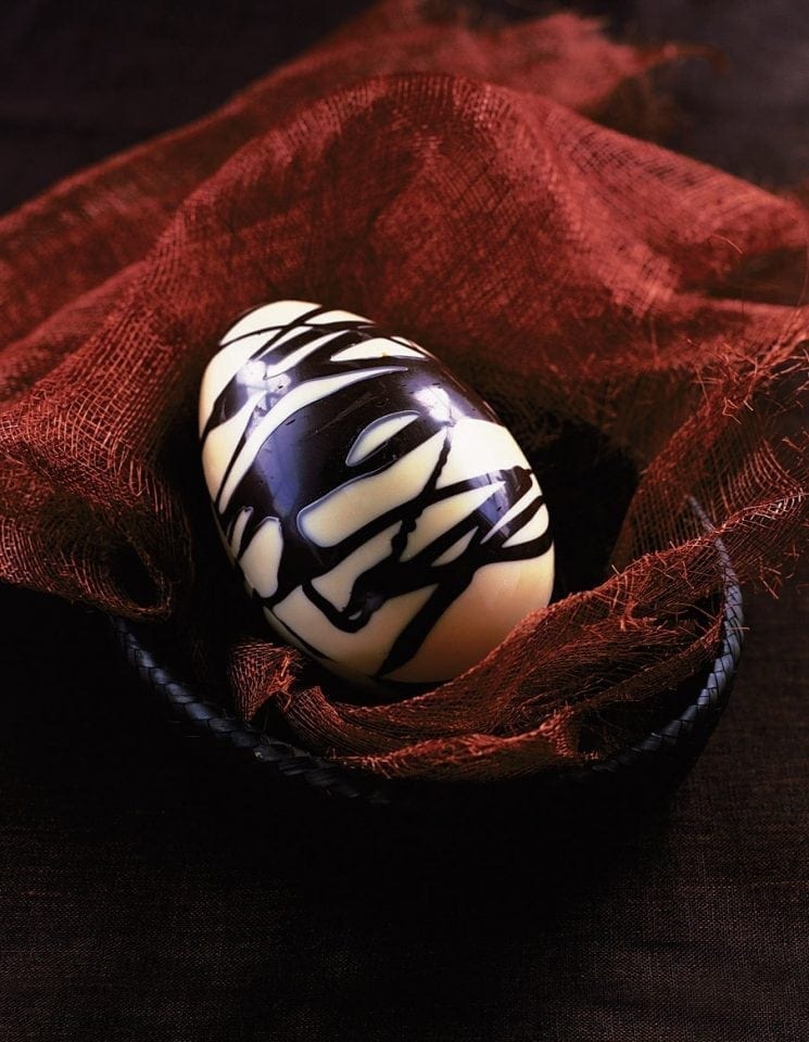 Zigzag chocolate Easter egg