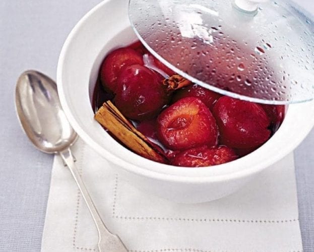 Microwaved stewed fruit