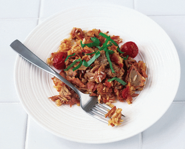 Tuna and bacon oven pilau