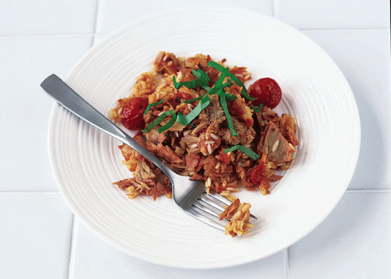 Tuna and bacon oven pilau