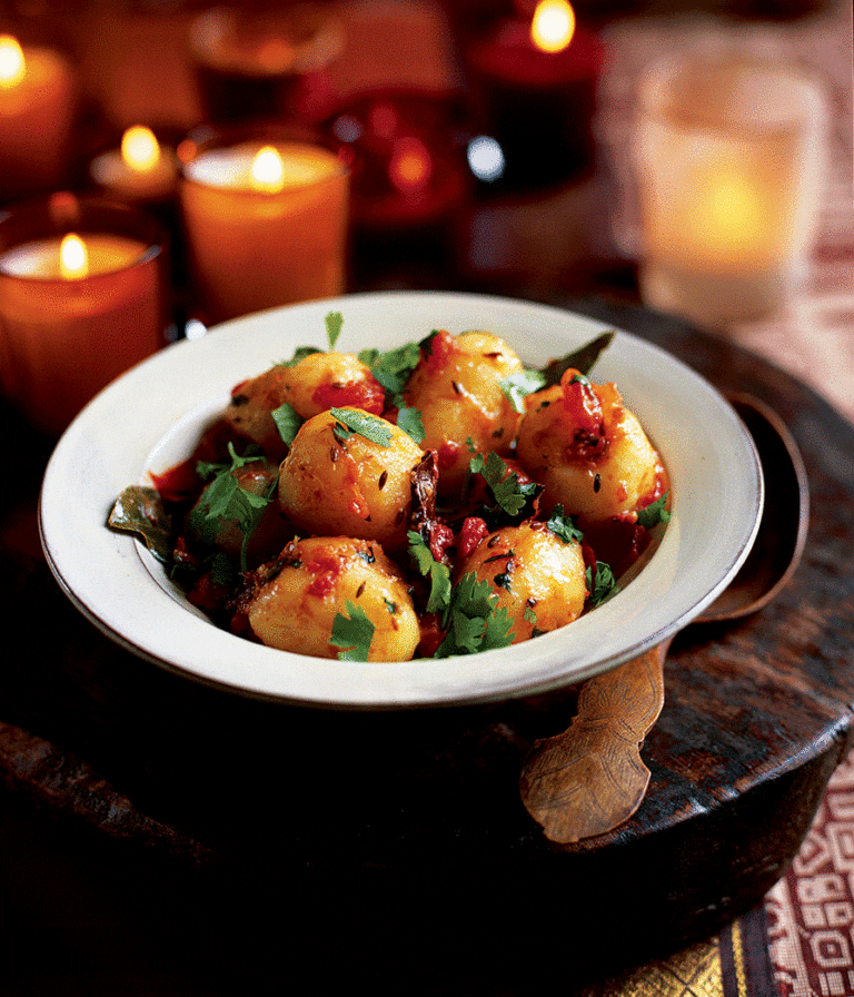 Dum Aloo, sweet and spicy new potatoes