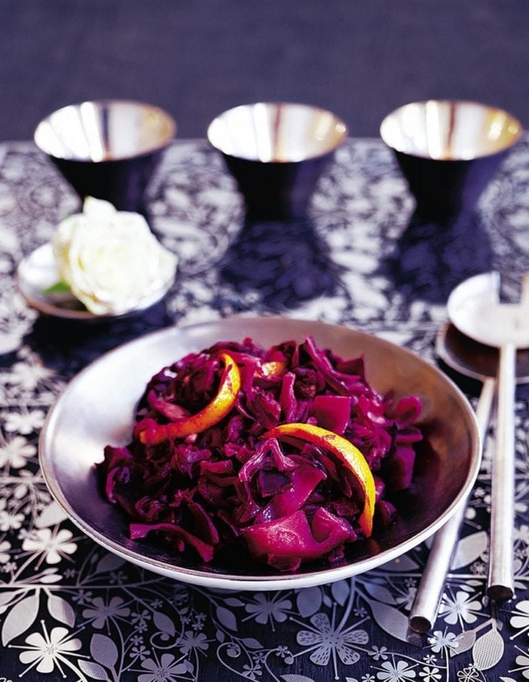 Red cabbage and preserved lemon tagine