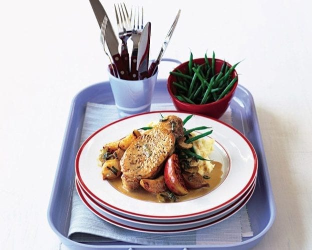 Creamy pork with apples