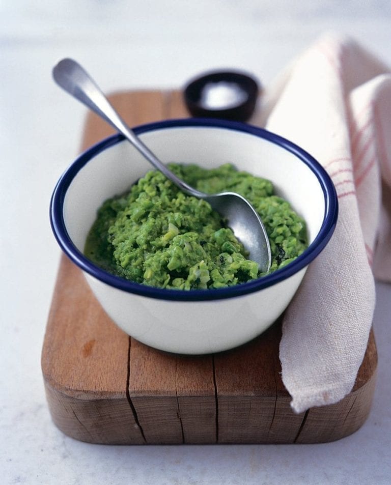 Minted pea purée