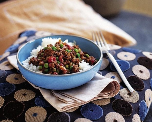Curried mince with peas