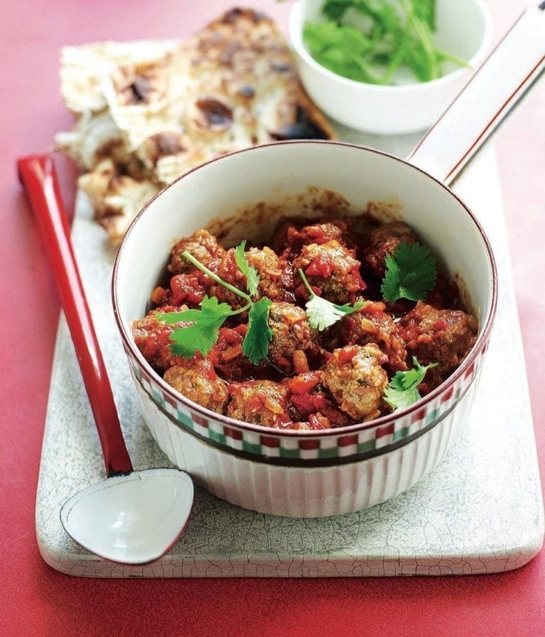 Spiced meatball curry