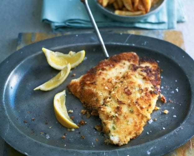 Thai fishcakes with cucumber salad and dipping sauce