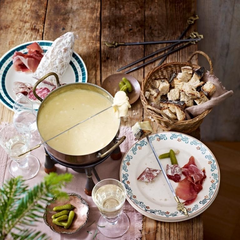 How to make a cheese fondue