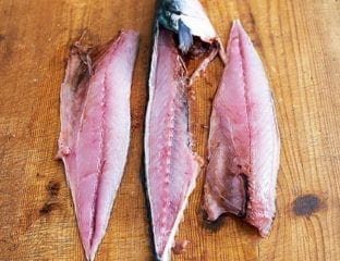 How to fillet round fish