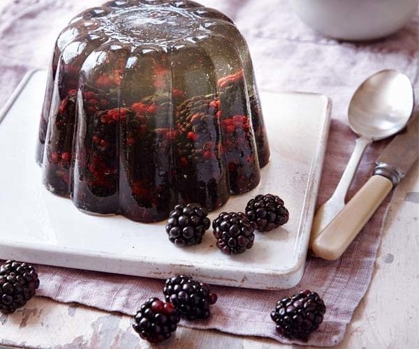 Elderflower jelly with blueberries
