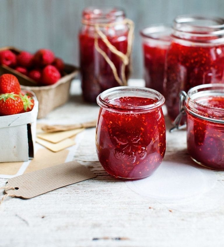 How to sterilise jars