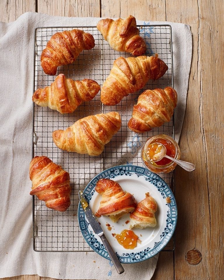 How to make croissants