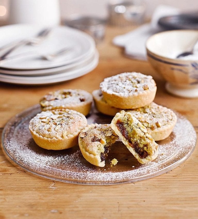 How to make frangipane mince pies