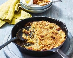 Toffee apple pan crumble recipe