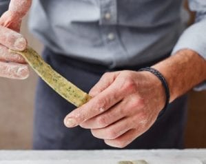 Antonio Favuzzi making spinach pasta