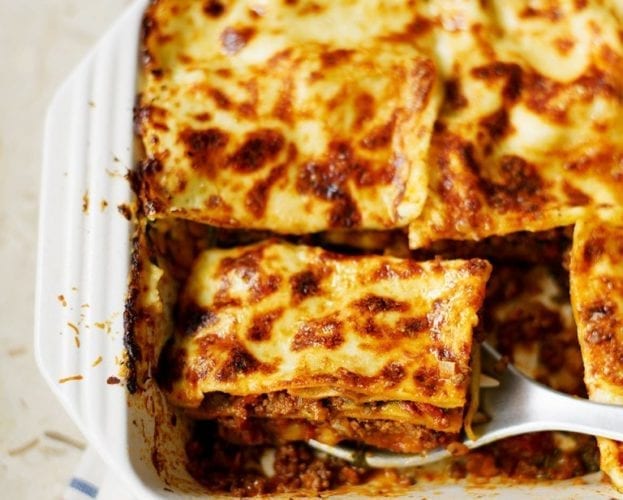How to layer a lasagne - video