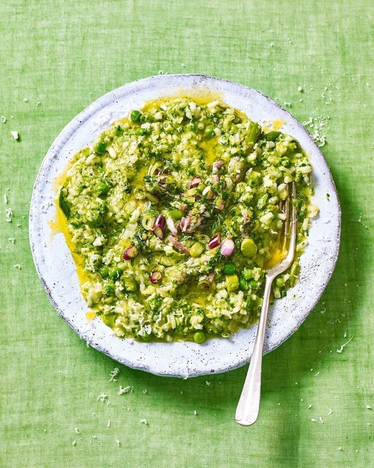 Asparagus, pea and mint risotto – video