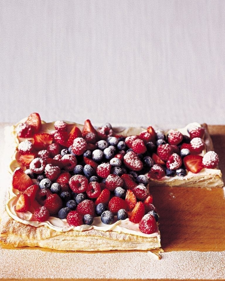Mixed berry tart with vanilla mascarpone cream