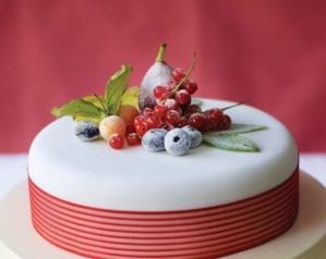 How to make a crystallised fruit and berries Christmas cake