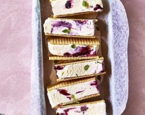 No-churn blackcurrant ripple ice cream sandwiches – video