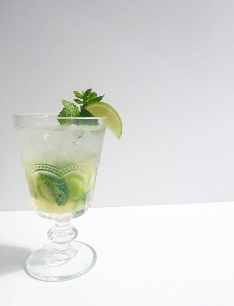 How to make an apple mock-jito