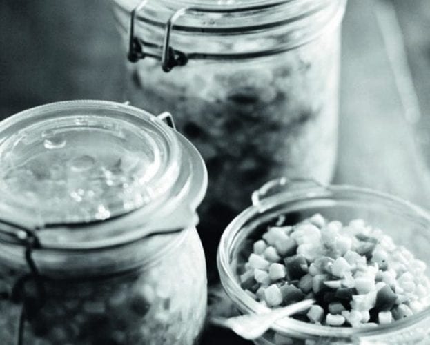 Sweetcorn and chilli relish