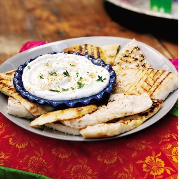 Sesame yogurt dip with flatbreads