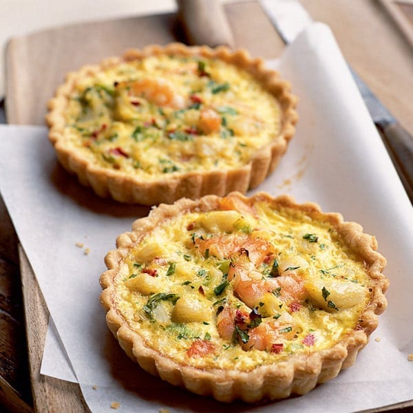 Chilli crab and prawn tarts