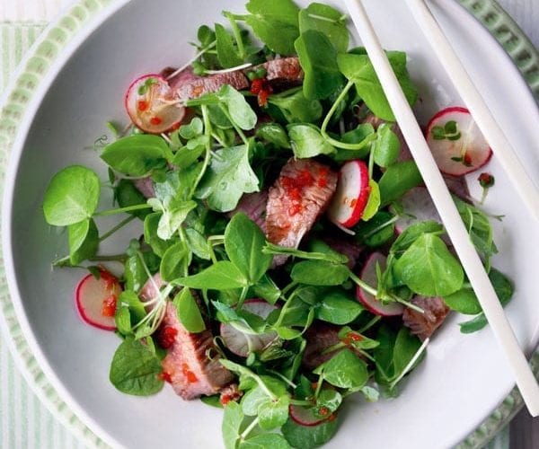 Warm lamb and chickpea salad