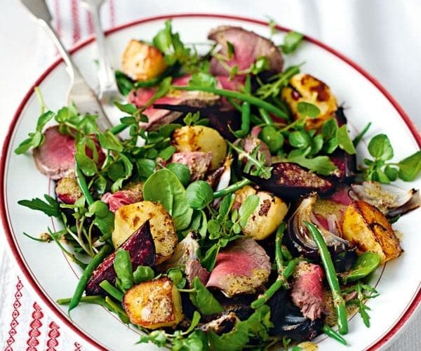 Roast beef salad platter