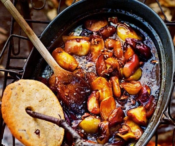 Cinnamon toffee apple wedges
